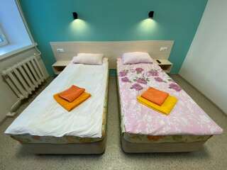 Гостиница Славяночка Глазов Апартаменты "Туапсе" на ул. Сулимова (3 комнаты)-6