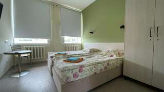 Гостиница Славяночка Глазов Апартаменты "Лимасол" на ул. Сулимова (3 комнаты)-6