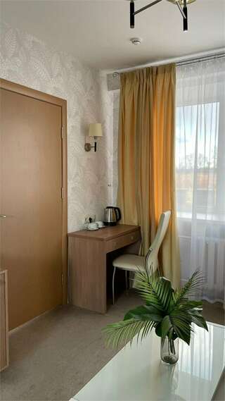 Гостиница Славяночка Глазов Де Люкс с гидромассажной ванной-3