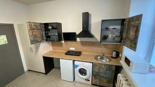 Гостиница Славяночка Глазов Апартаменты "Туапсе" на ул. Сулимова (3 комнаты)-4