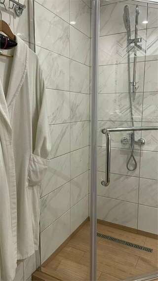 Гостиница Славяночка Глазов Люкс с сауной-13