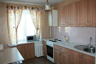 Гостиница Славяночка Глазов Двухкомнатная квартира на ул. Первомайской-2