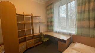 Гостиница Славяночка Глазов Трехкомнатная квартира на ул. Комсомольской-9