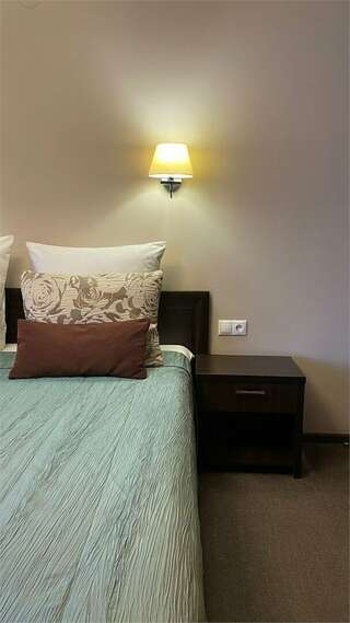 Гостиница Славяночка Глазов Де Люкс с кухней-2