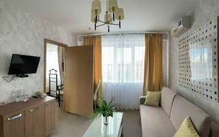 Гостиница Славяночка Глазов Де Люкс с гидромассажной ванной-1